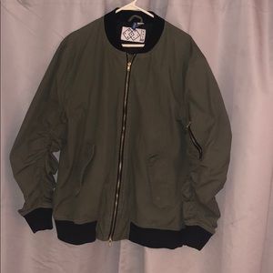 Men’s green bomber jacket XL